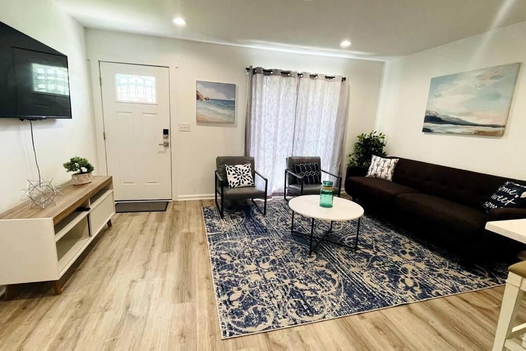 Modern Home Near Uptown Clt, Airport And More Charlotte Dış mekan fotoğraf