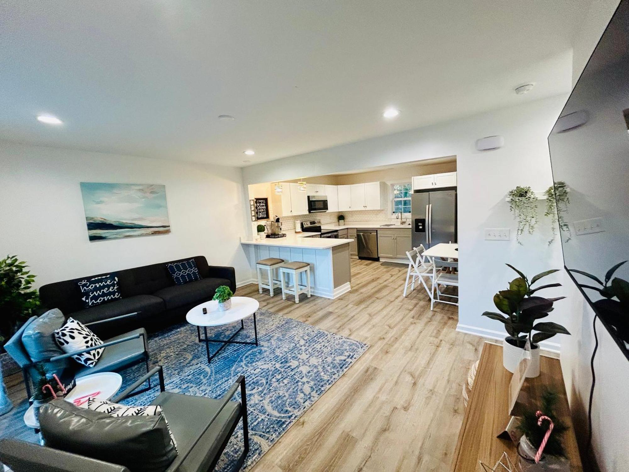 Modern Home Near Uptown Clt, Airport And More Charlotte Dış mekan fotoğraf