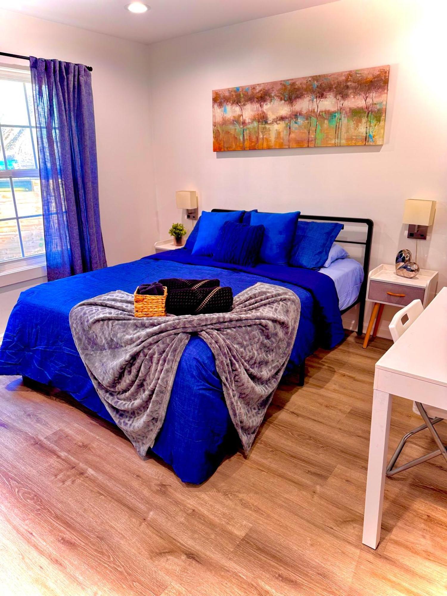 Modern Home Near Uptown Clt, Airport And More Charlotte Dış mekan fotoğraf